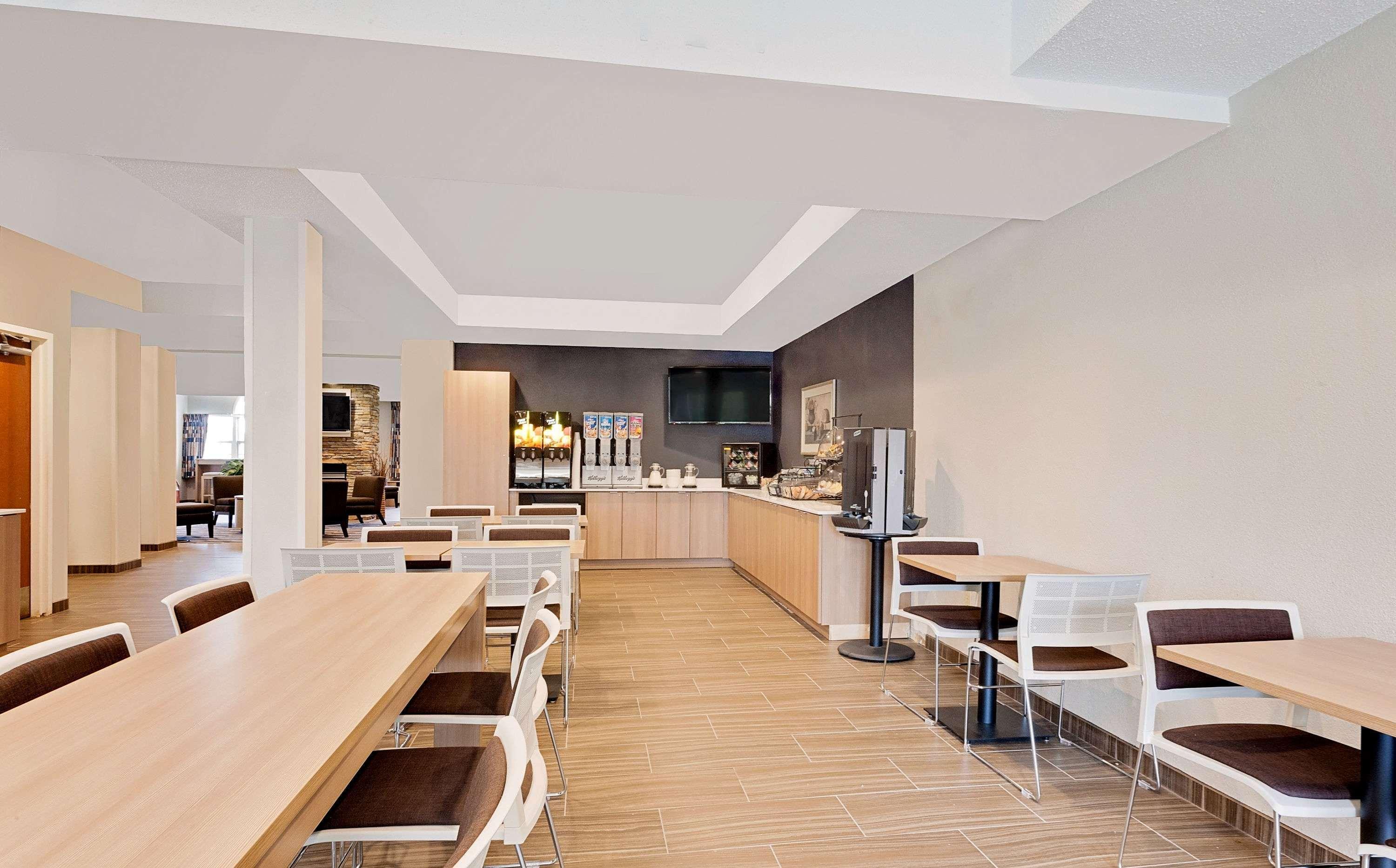 Microtel & By Wyndham 2*