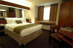Hotel Microtel & By Wyndham
